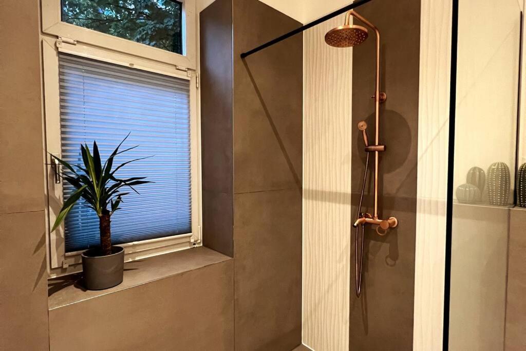 Soul-Apartment Terrasse Privat-Parkplatz Boxspringbett 55Zoll Tv Wlan Leipzig Bagian luar foto