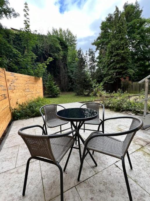 Soul-Apartment Terrasse Privat-Parkplatz Boxspringbett 55Zoll Tv Wlan Leipzig Bagian luar foto